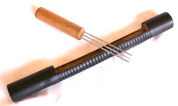 GUACHARACA DE PALO DE COROZO