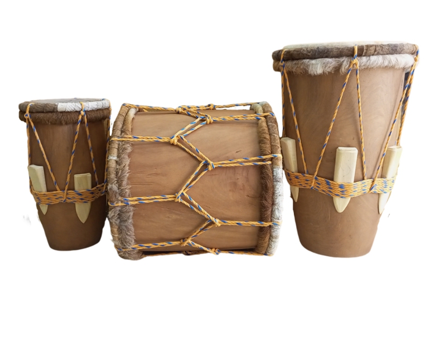 JUEGO DE TAMBORES FOLCLÓRICOS